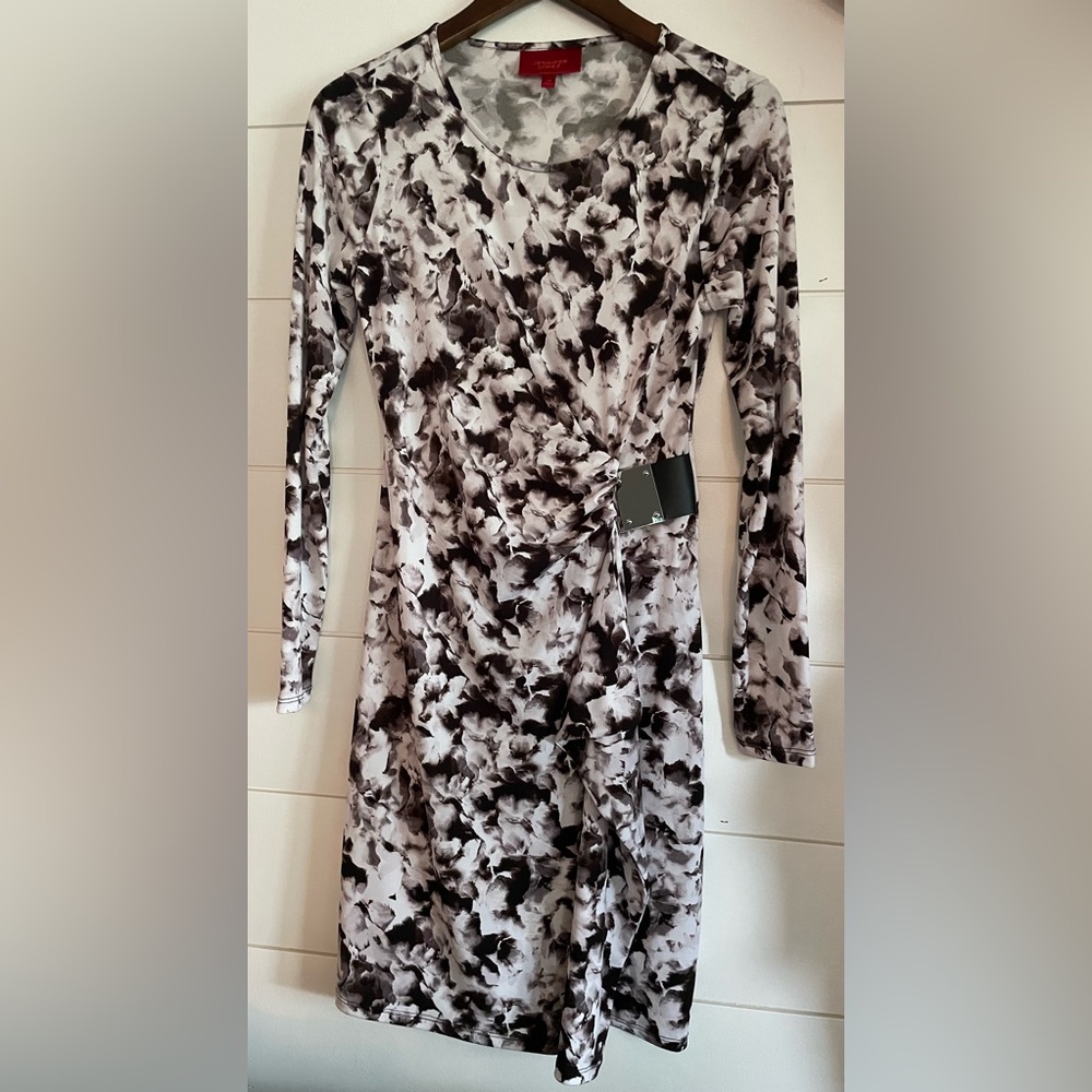 Jennifer Lopez long sleeve brown & white floral dress